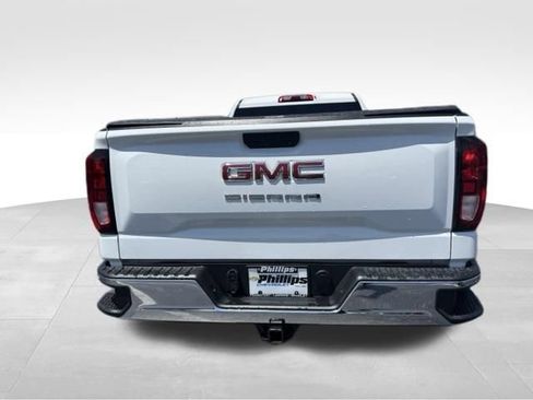 Used 2022 GMC Sierra 1500 Pro w/ Sierra Value Package AWD/4WD image 11