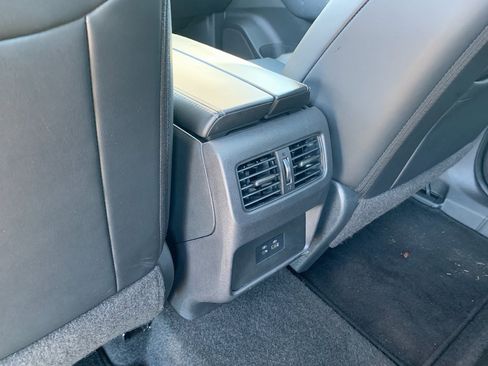 Used 2023 Nissan Rogue SV w/ SV Premium B Package image 27