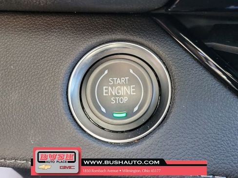 Used 2025 Buick Enclave Preferred image 33