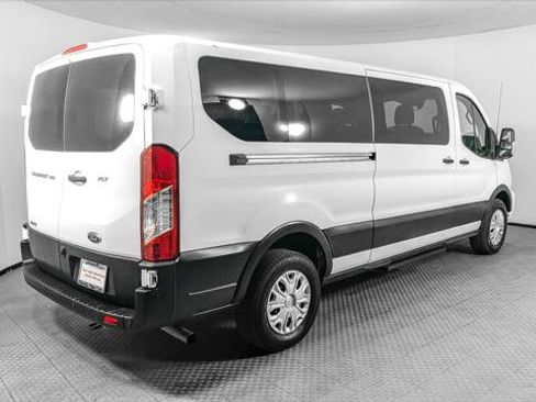 Used 2023 Ford Transit 350 XLT image 7
