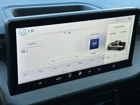 Certified 2025 Ford Maverick XLT image 16