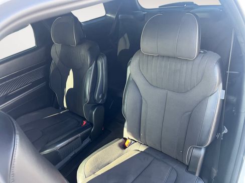 Used 2024 Hyundai Palisade Calligraphy image 13