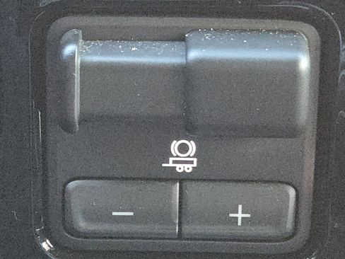 Used 2024 Chevrolet Silverado 1500 LT Trail Boss w/ Convenience Package II image 10