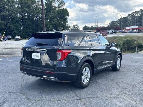 Used 2023 Ford Explorer XLT w/ Equipment Group 202A RWD image 7