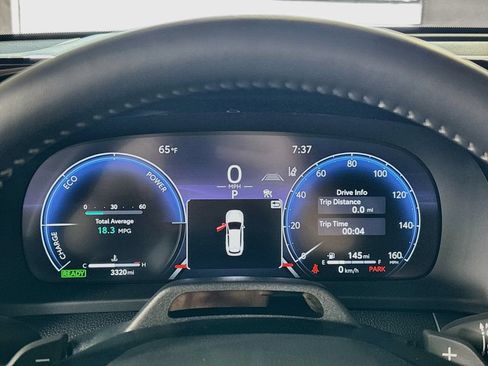 Used 2025 Toyota Crown Signia w/ Advanced Technology Package AWD/4WD image 14