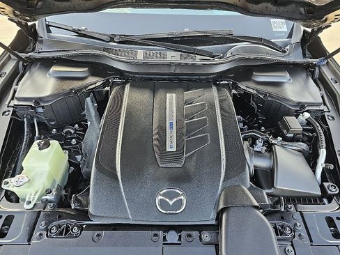 Certified 2025 MAZDA CX-70 Plug-In Hybrid w/ Premium Pkg AWD/4WD image 12