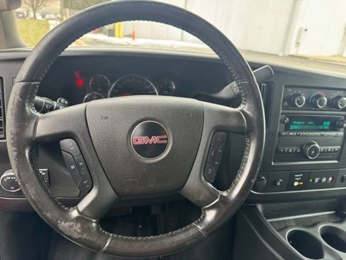 Used 2023 GMC Savana 3500 w/ Driver Convenience Package image 22