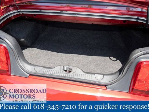 Used 2010 Ford Mustang Convertible RWD image 27