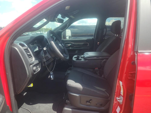 Used 2026 RAM 2500 Big Horn AWD/4WD image 3
