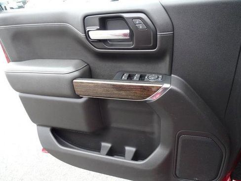 Used 2022 GMC Sierra 1500 Elevation w/ LPO, Elevation Black Package image 22