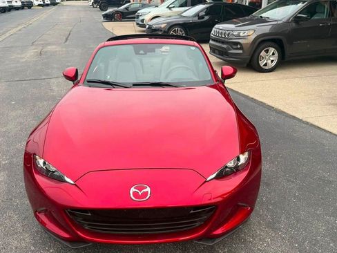 Used 2022 MAZDA MX-5 Miata RF Grand Touring RWD image 24