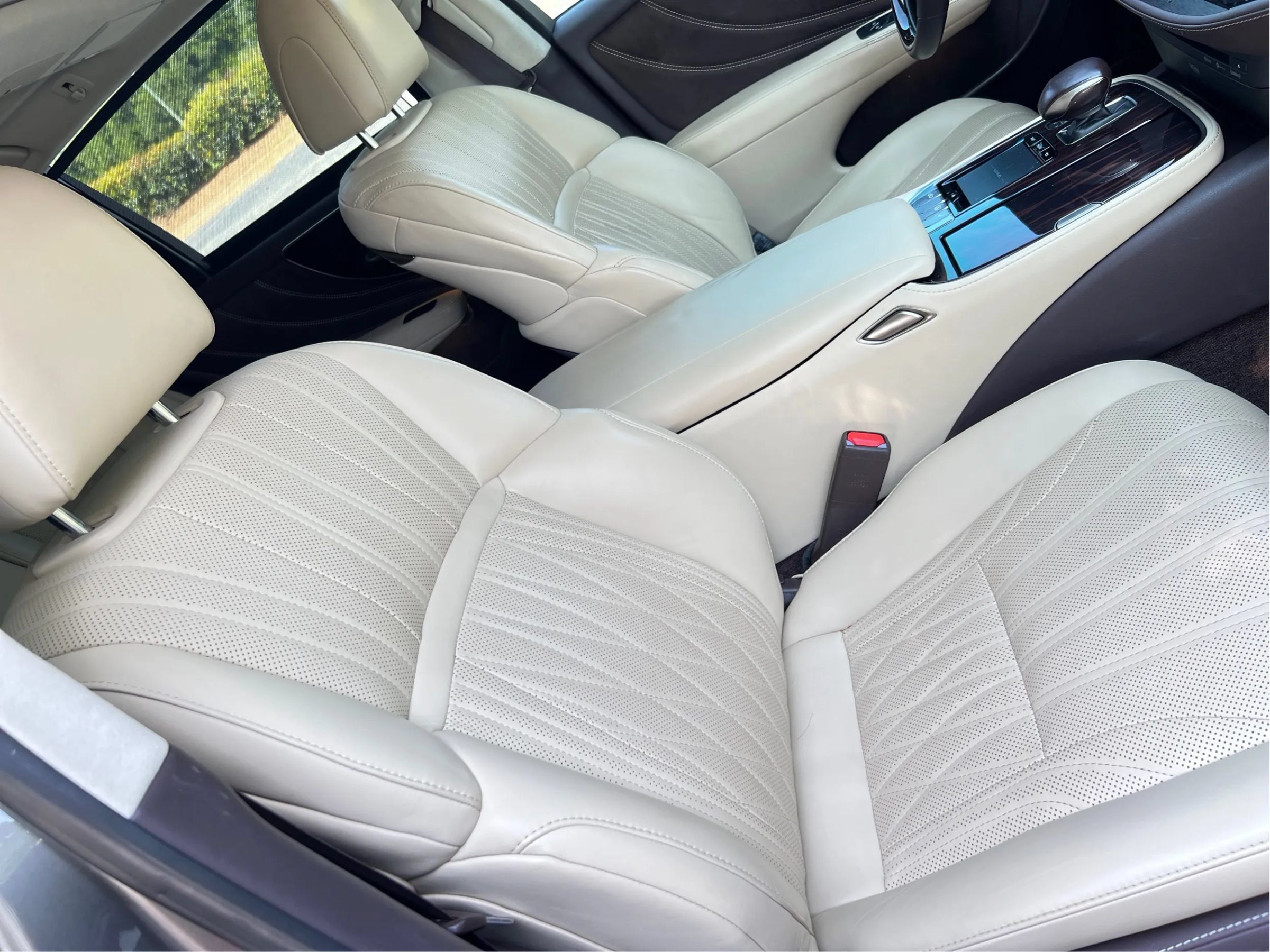 Used 2018 Lexus LS 500 w/ Luxury Package RWD image 17