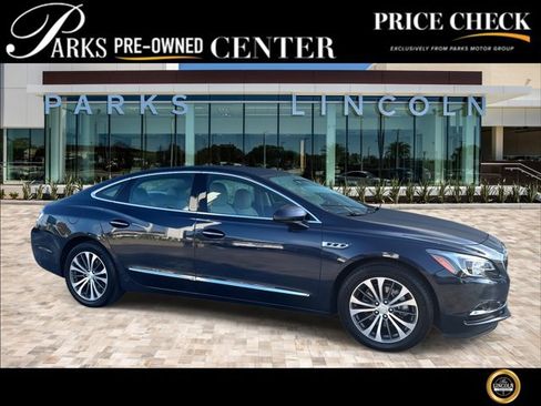 Used 2017 Buick LaCrosse Preferred image 1