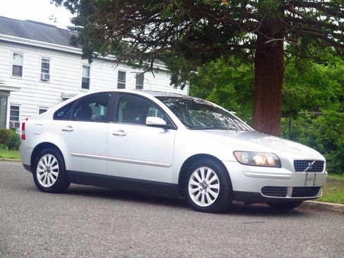 Used 2005 Volvo S40 2.4i FWD image 6