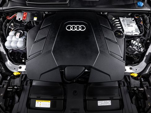 Certified 2025 Audi Q7 3.0T Premium Plus w/ Premium Plus Package image 23