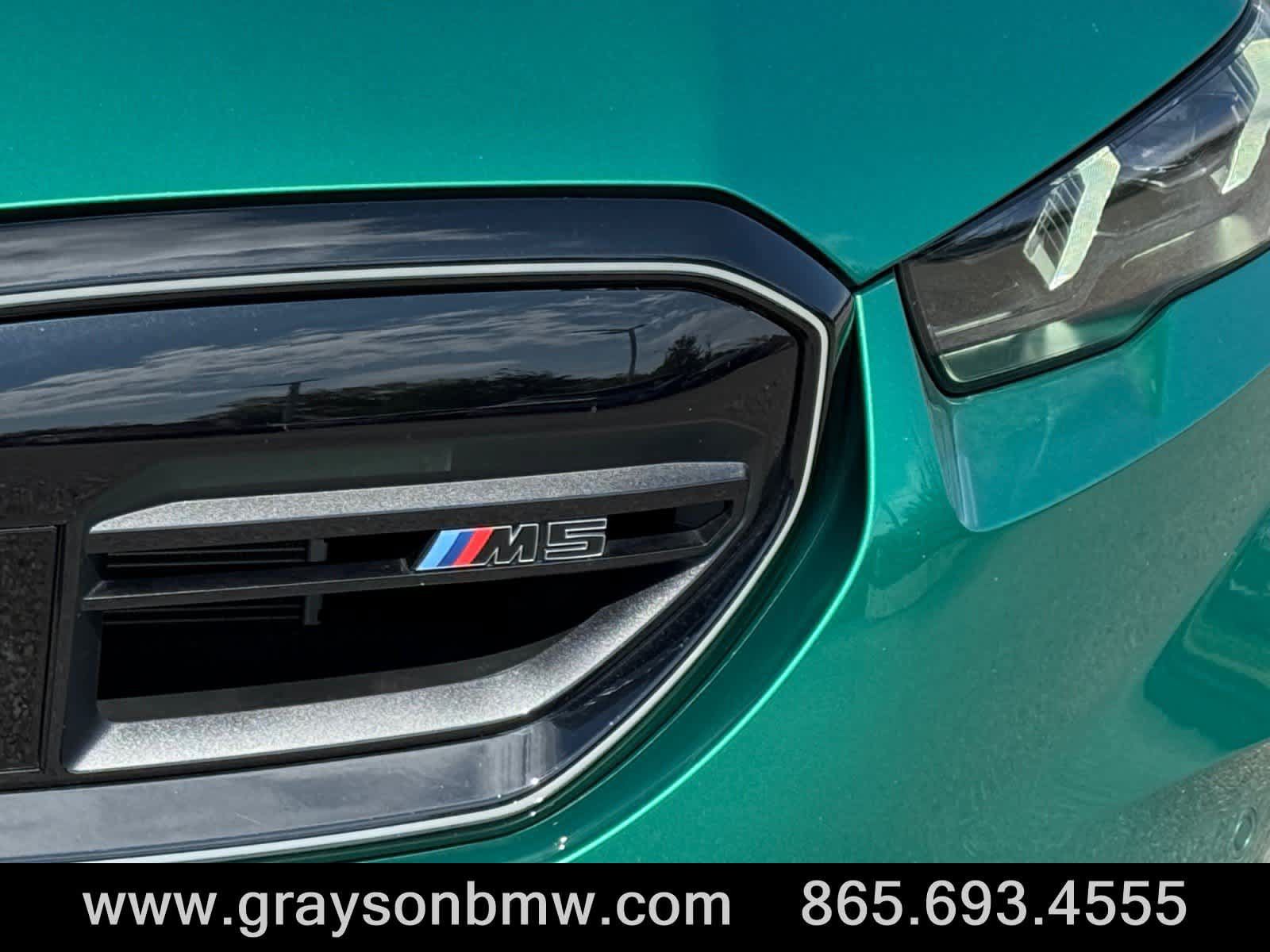 Used 2025 BMW M5 w/ Carbon Package AWD/4WD image 10