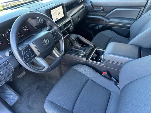 Used 2025 Toyota 4Runner SR5 image 9