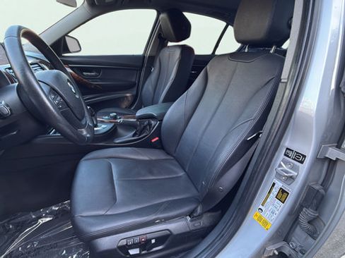 Used 2013 BMW 328i Sedan RWD image 12
