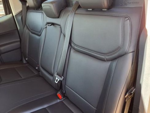 Used 2023 Ford Maverick Lariat w/ Equipment Group 500A Standard image 9