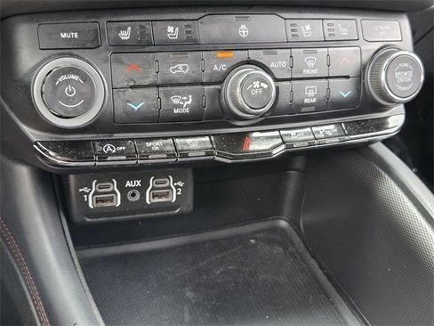 Used 2024 Dodge Durango GT image 22