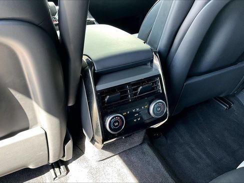 Certified 2025 Land Rover Range Rover Sport Dynamic SE AWD/4WD image 34
