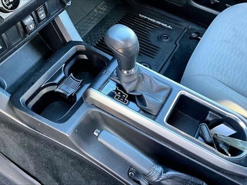 Certified 2018 Toyota Tacoma SR5 image 13