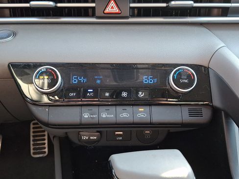 Certified 2025 Hyundai Elantra Sport image 15