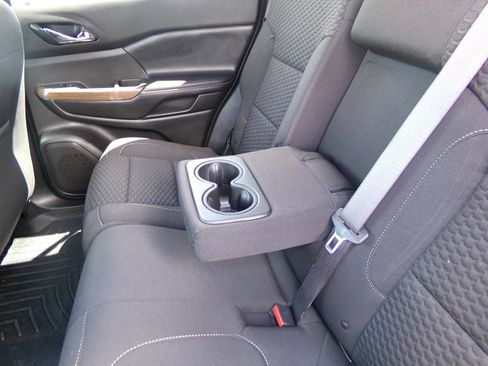Used 2019 GMC Acadia SLE AWD/4WD image 32