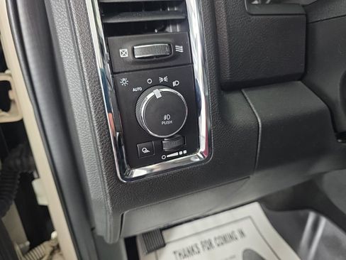 Used 2017 RAM 1500 Laramie w/ Convenience Group AWD/4WD image 13