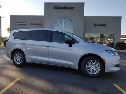 New 2026 Chrysler Voyager LX
