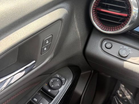New 2026 Chevrolet Trax RS w/ Sunroof Package FWD image 15