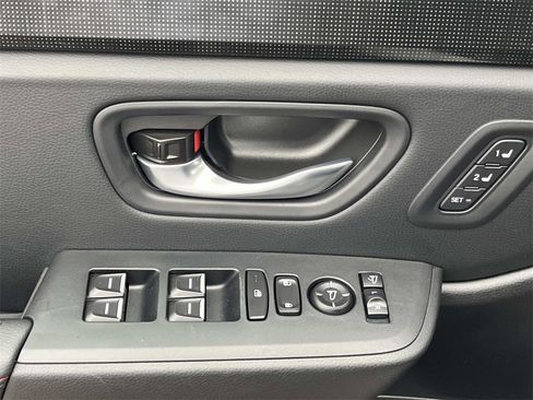 Used 2025 Honda Pilot Black Edition image 21