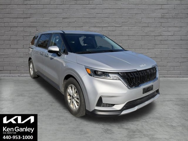 Used 2022 Kia Carnival LX FWD image 1