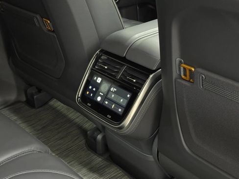 Used 2023 Rivian R1T Adventure AWD/4WD image 19