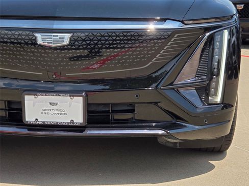 Used 2024 Cadillac Lyriq Sport RWD image 6