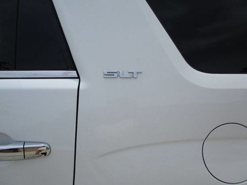 Used 2016 GMC Acadia SLT AWD/4WD image 19