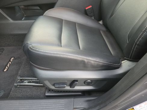 Certified 2023 Nissan Rogue SL AWD/4WD image 19