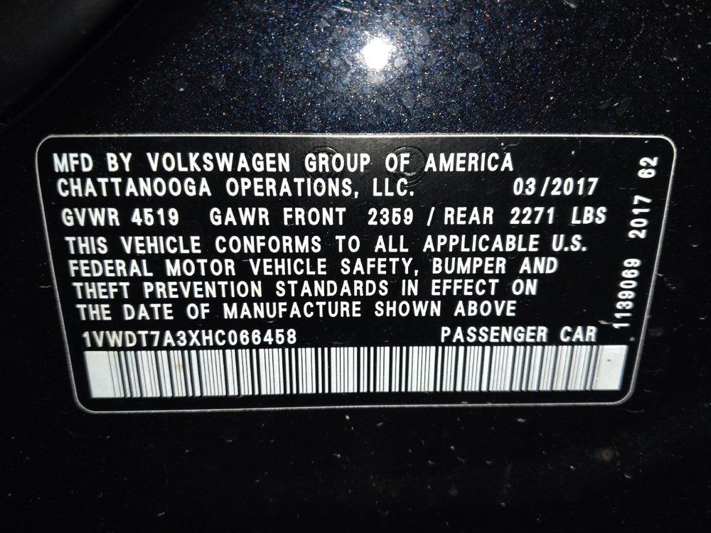 Used 2017 Volkswagen Passat 1.8T R-Line FWD image 33
