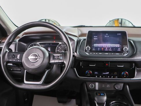 Used 2022 Nissan Rogue SV AWD/4WD image 17
