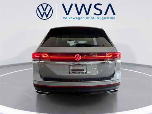 New 2026 Volkswagen Atlas SE image 7