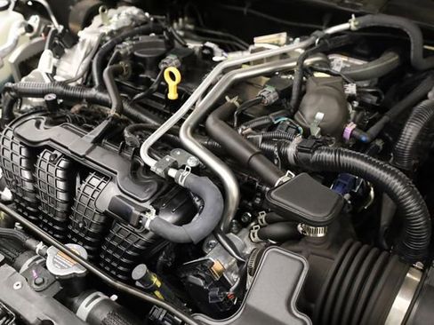 Used 2025 Nissan Altima 2.5 S image 9