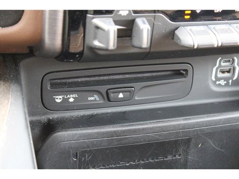 Used 2019 RAM 1500 Limited AWD/4WD image 34