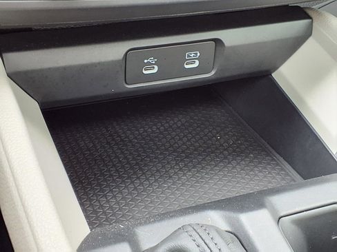 Used 2025 Honda Accord SE image 8