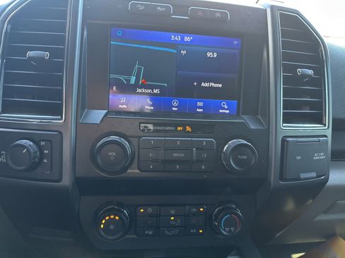 Used 2019 Ford F150 XLT w/ Equipment Group 302A Luxury AWD/4WD image 14