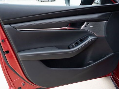 Used 2021 MAZDA MAZDA3 2.5 Turbo Sedan w/Premium Plus image 22