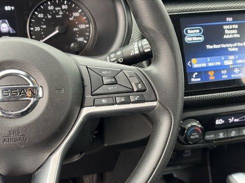 Certified 2021 Nissan Kicks SV image 16