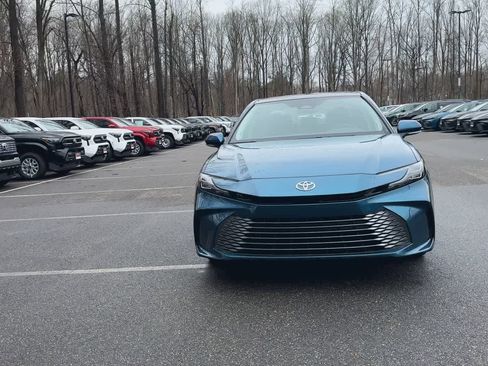 New 2026 Toyota Camry XLE AWD/4WD image 3