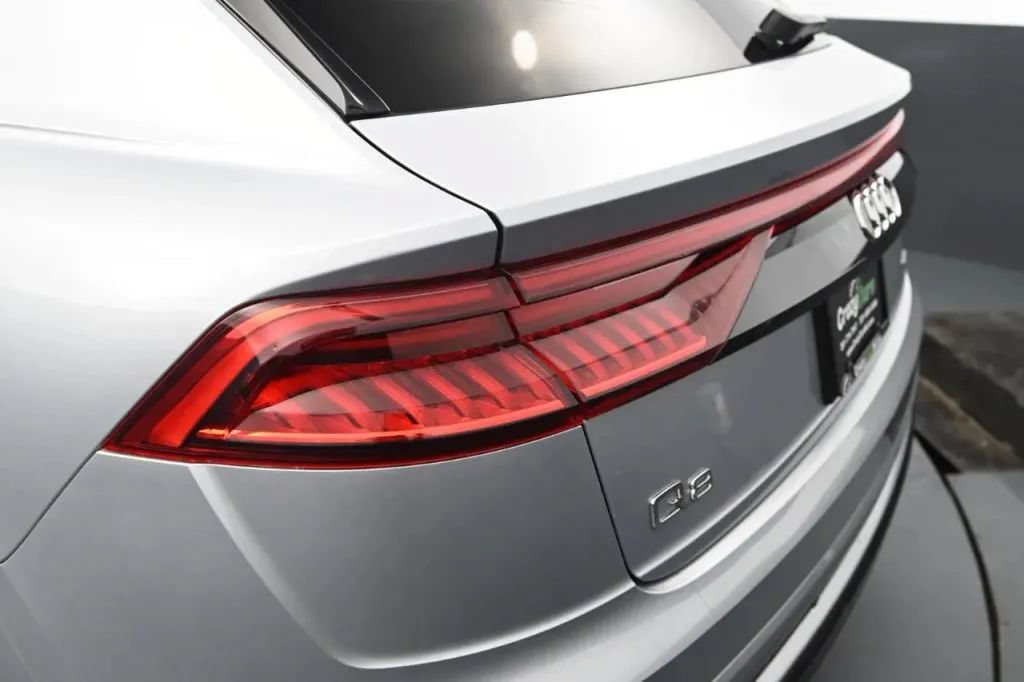 Used 2019 Audi Q8 Prestige AWD/4WD image 14