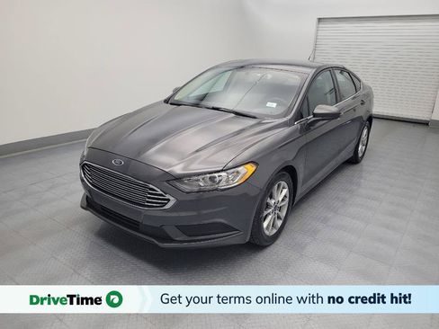 Used 2017 Ford Fusion SE FWD image 1