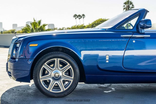 Used 2010 Rolls-Royce Phantom Drophead Coupe RWD image 4